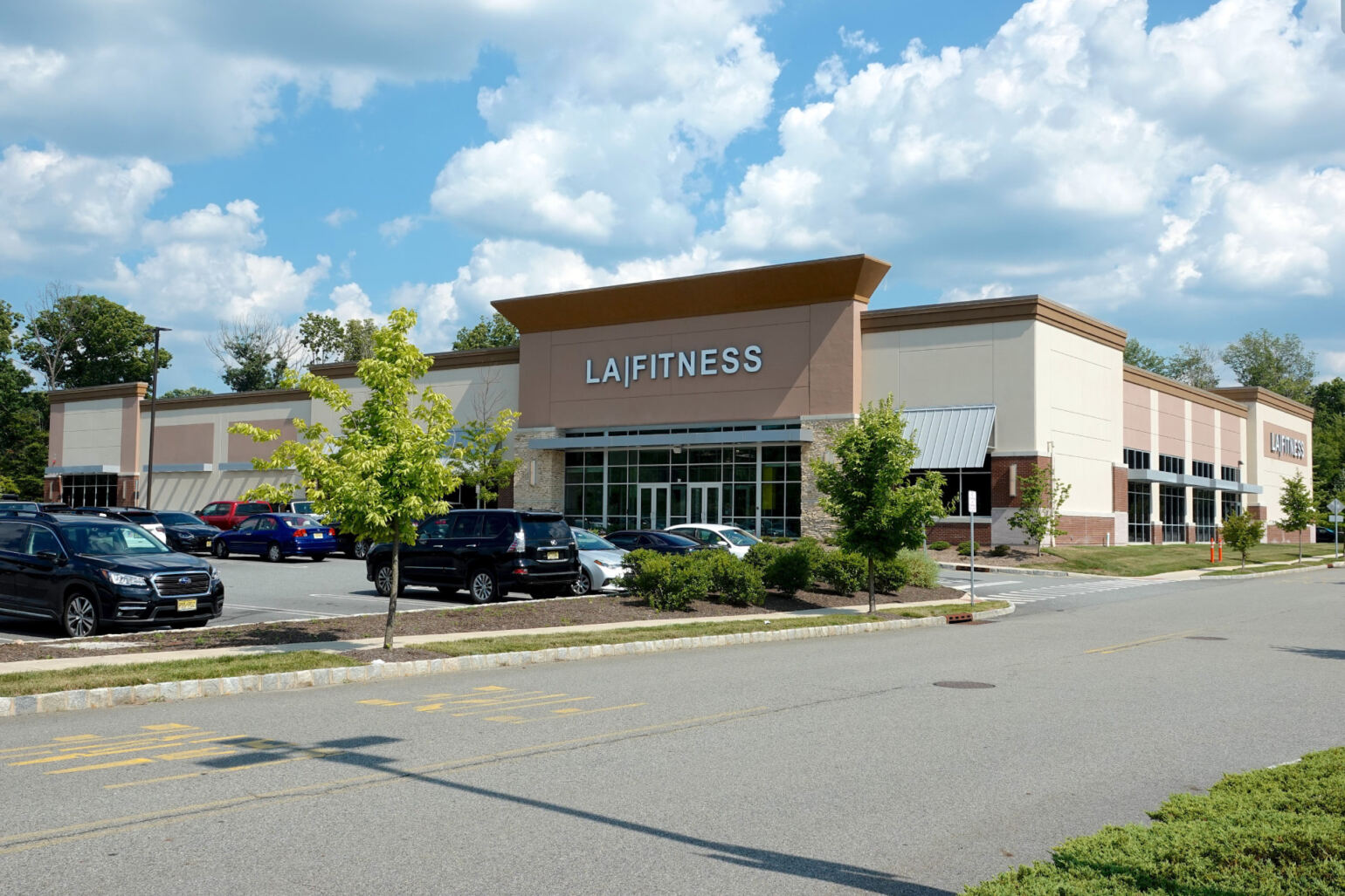 LA Fitness ParsippanyTroy Hills Featured Listing NNN Fitness