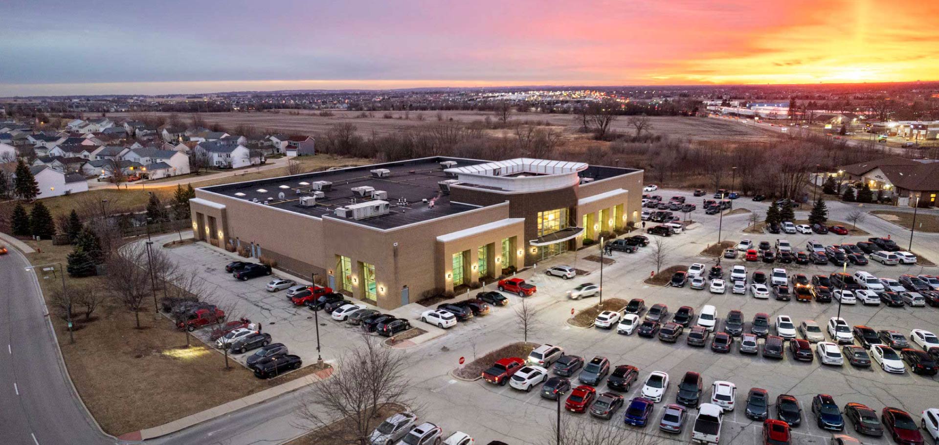 1. New to Market | For Lease | Freestanding Health Club | Chicago MSA