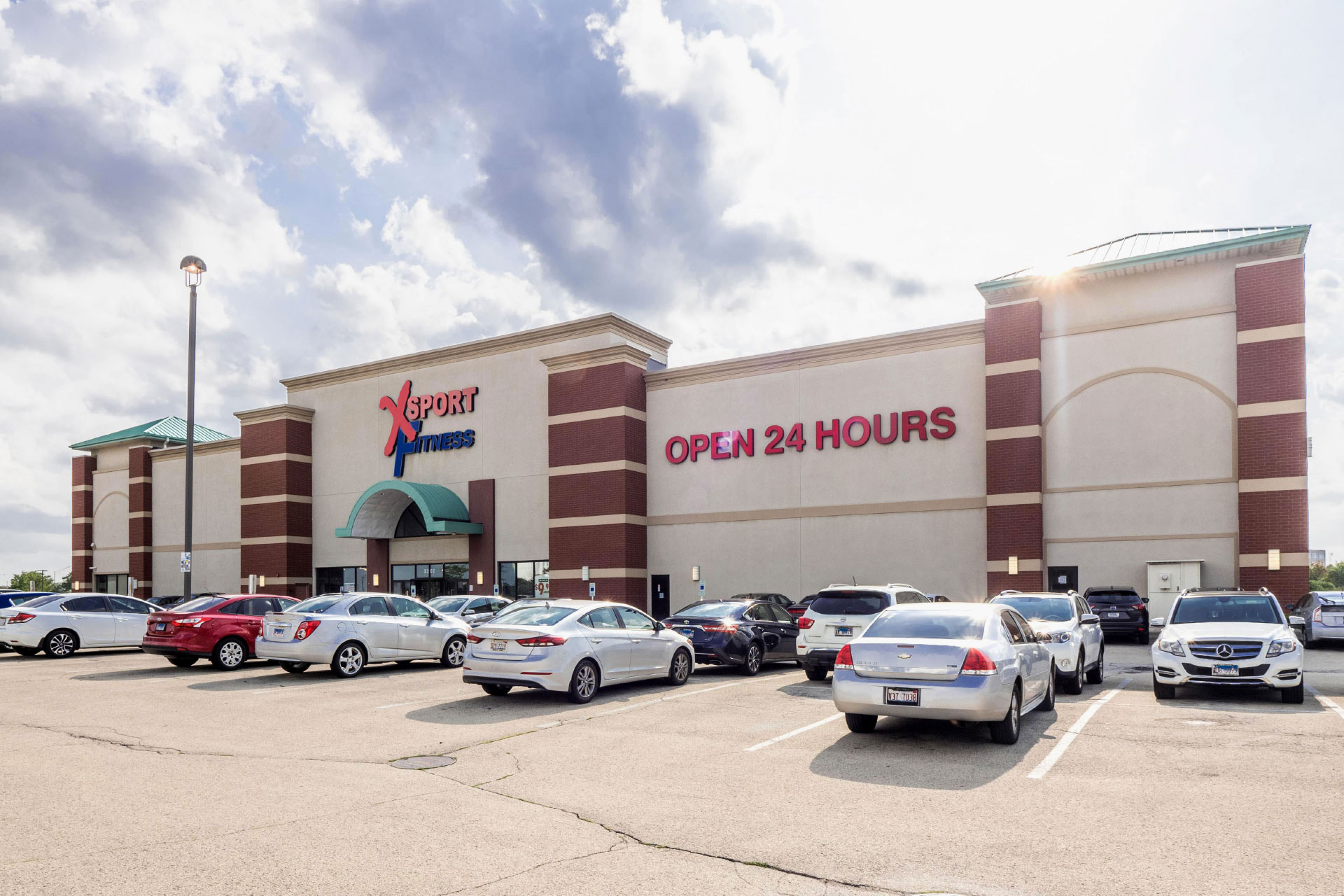 XSport Downers Grove, IL Featured Listing NNN Fitness